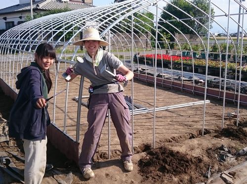 潅水(水やり)当番の学生